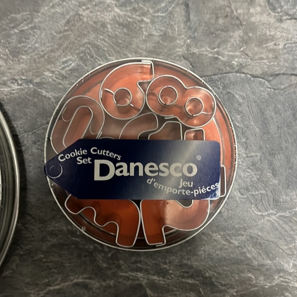 Cookie cutter sets. - Picture 3 of 3